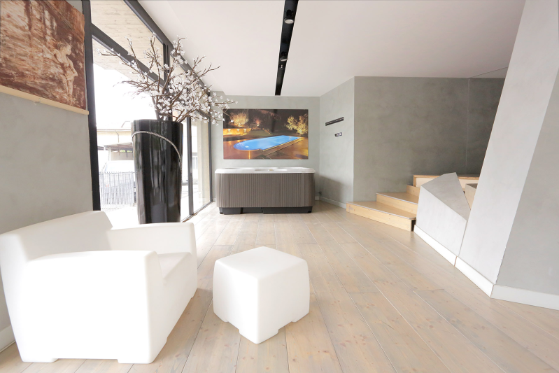 Gallery thumbnail