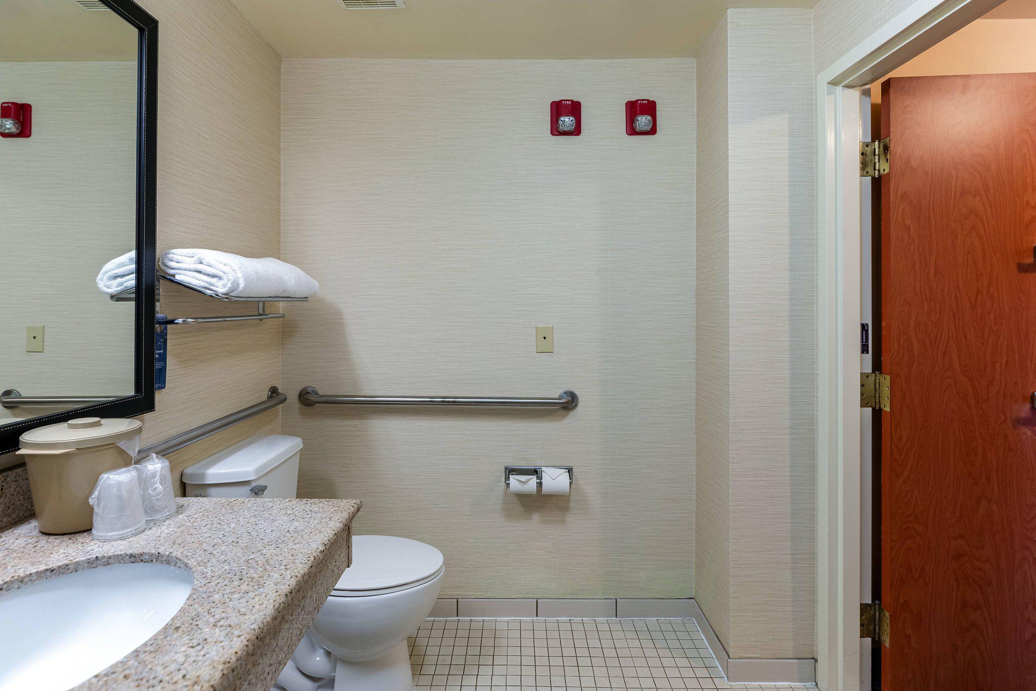 Fairfield Inn & Suites by Marriott Atlanta Stonecrest Photo