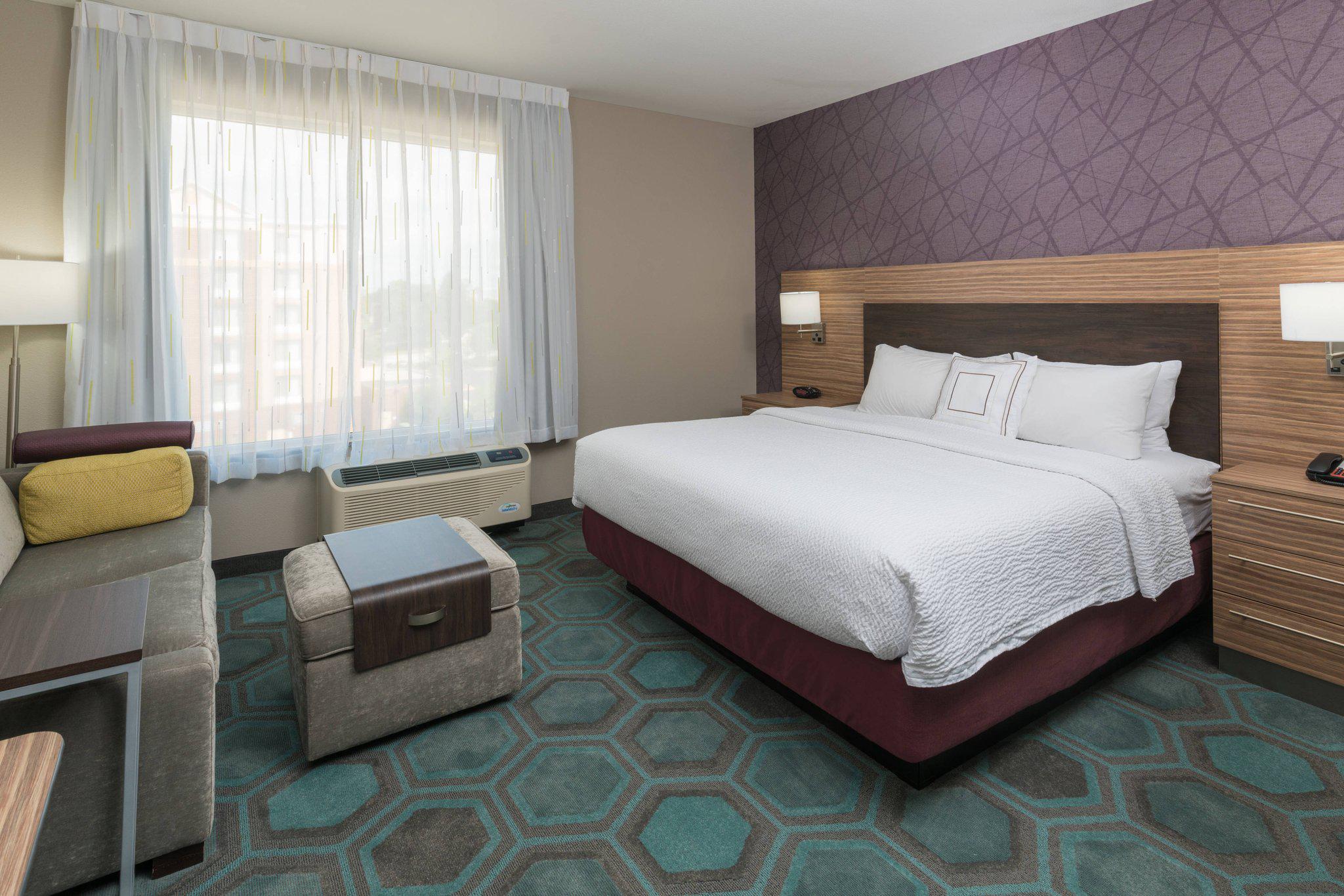 TownePlace Suites by Marriott Chicago Schaumburg Photo