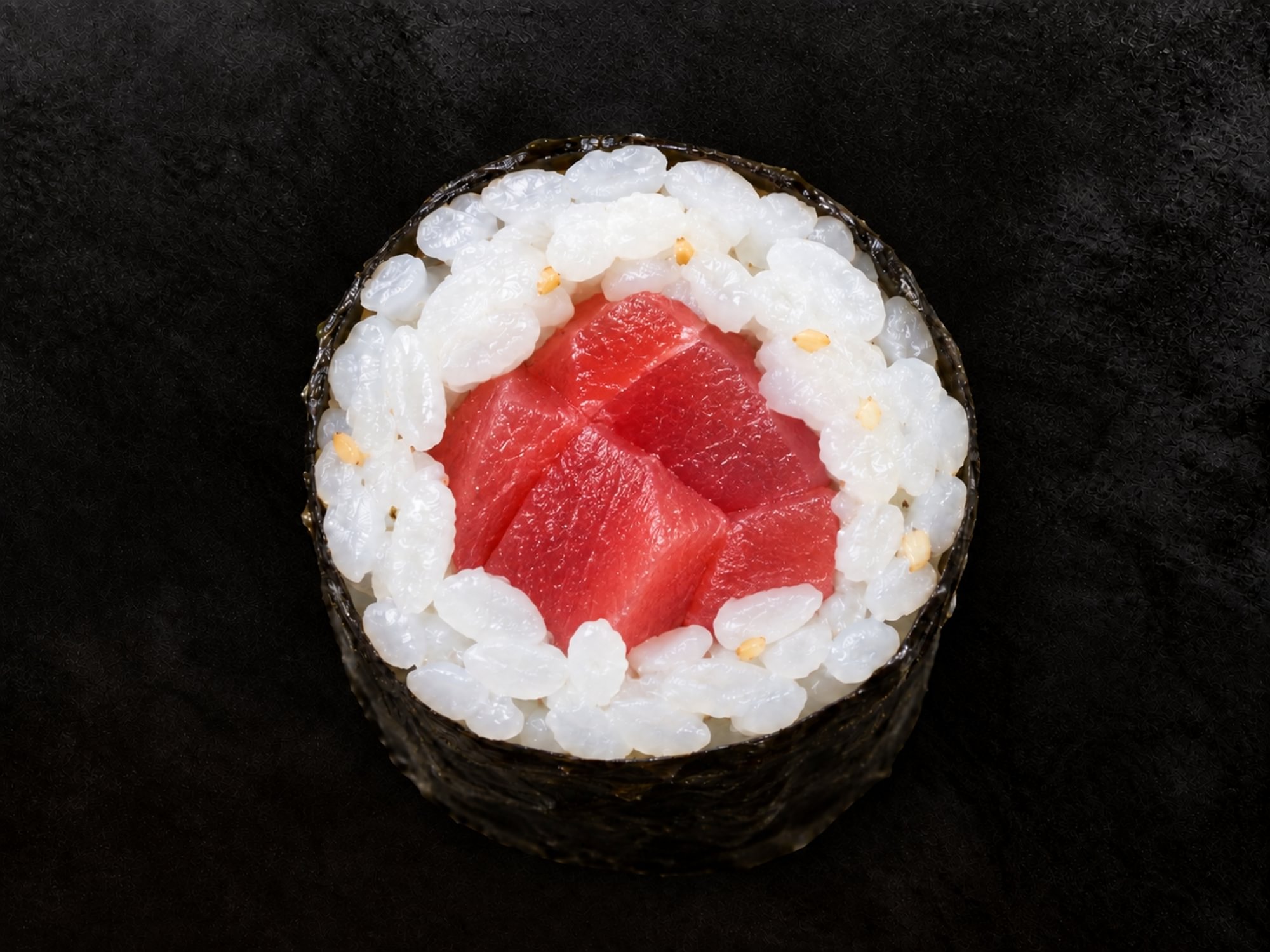 Tuna Roll*