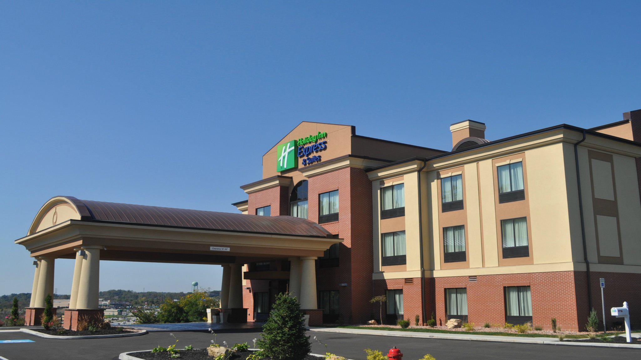 Holiday Inn Express & Suites Greensburg Photo