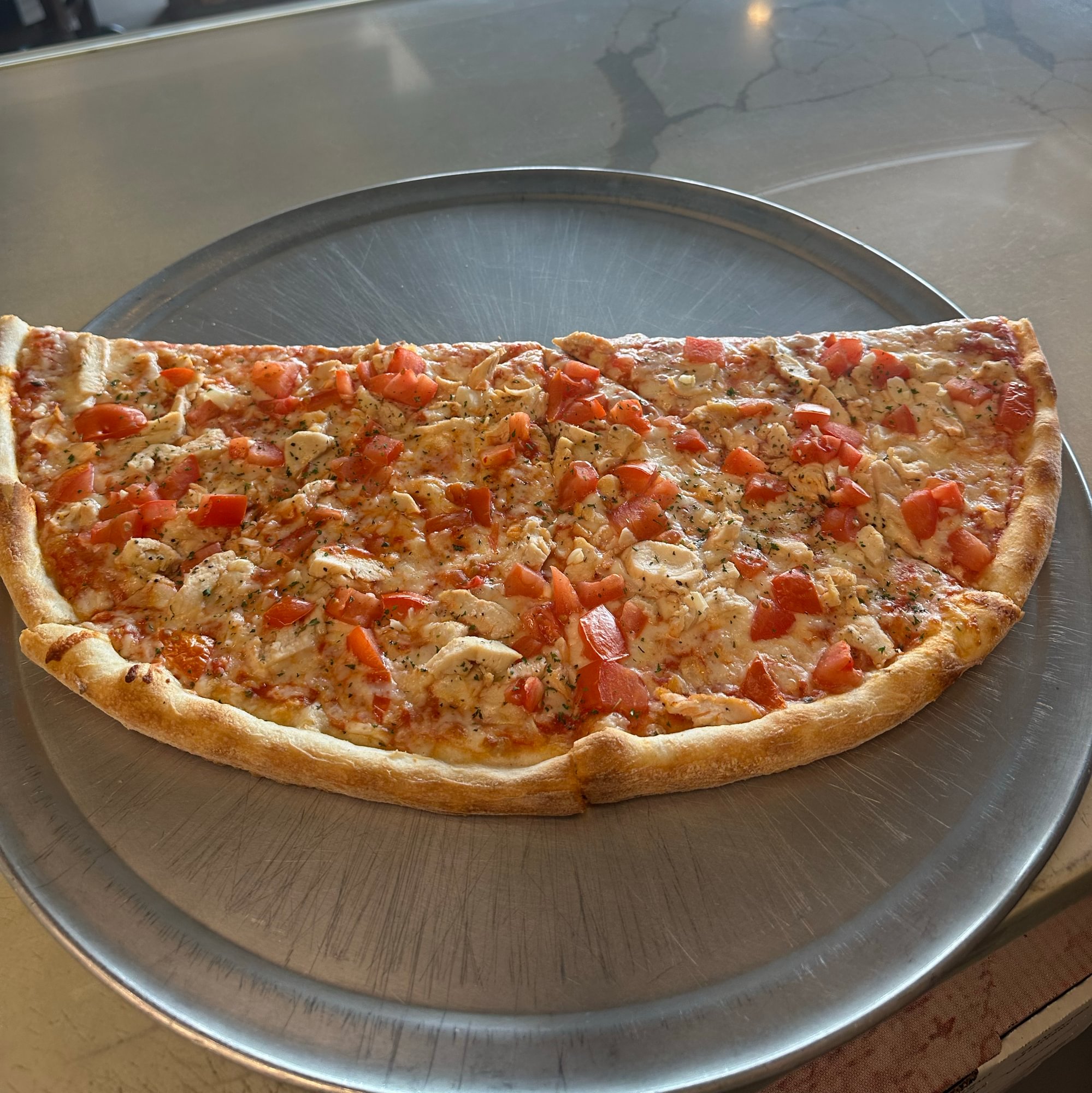16” Pollo special pizza