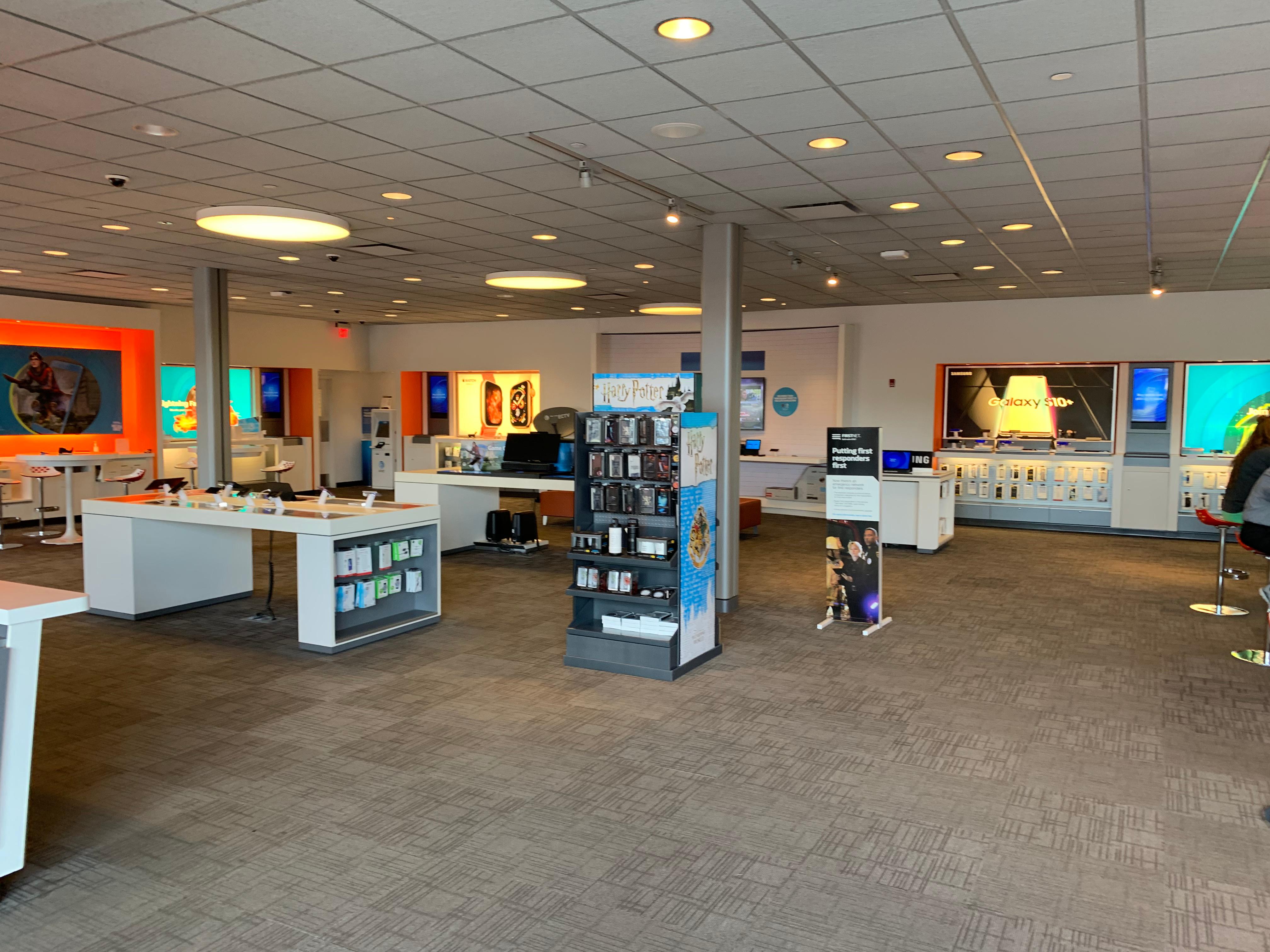 AT&T Store Photo