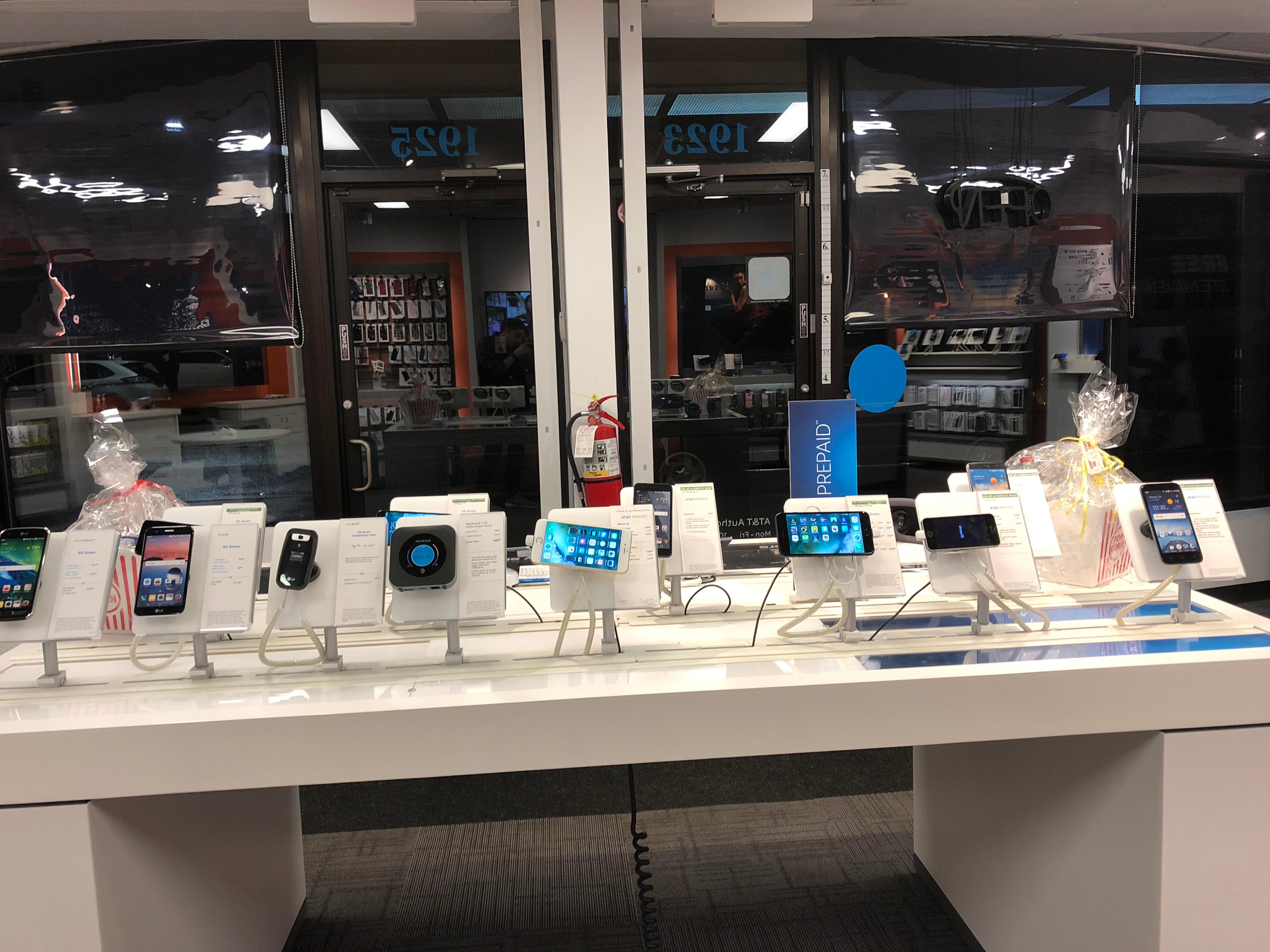 AT&T Store Photo