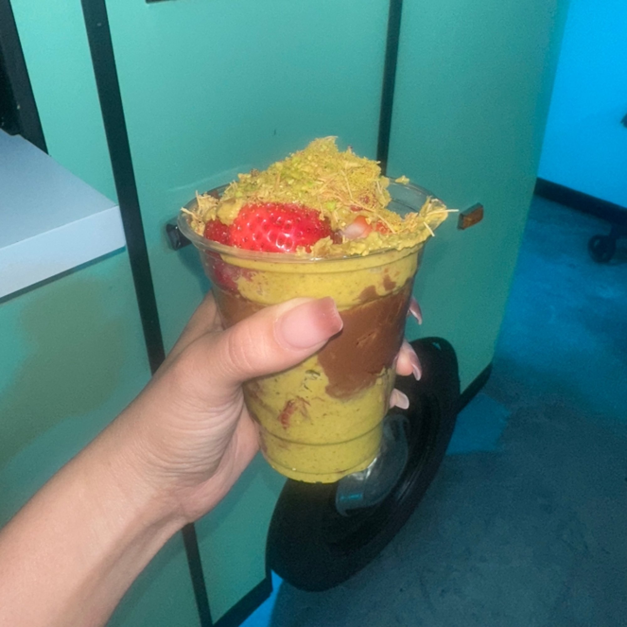 Viral Dubai Strawberries