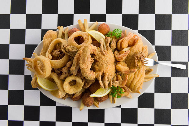 Images Acme Oyster House