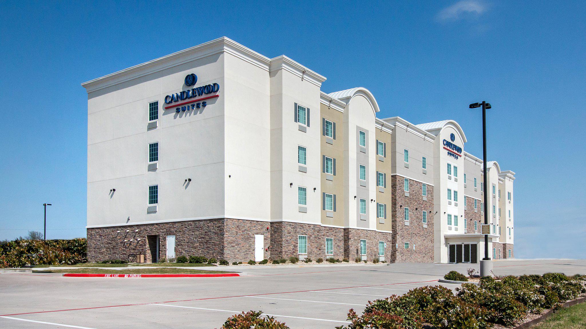 Candlewood Suites Waco Photo