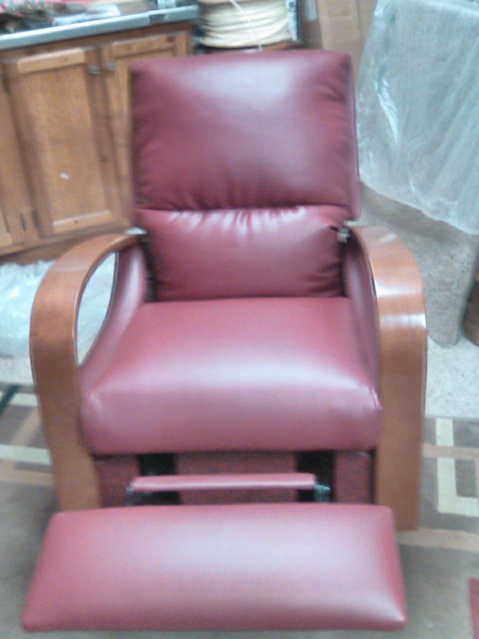 THIS RECLINER USE TO BE THE HUSBANDS AS HE PASSED AWAY 10 + YEARS AGO.  It had senitamentel value to the wife. It was the wifes holiday present to her self.  Just in time for Thanksgiving ! this recliner has seen better days. As the mechanisms were tweeked from flopping down in the recliner. This piece is uniquely designed with wood arms. ANOTHER HAPPY CUSTOMER !