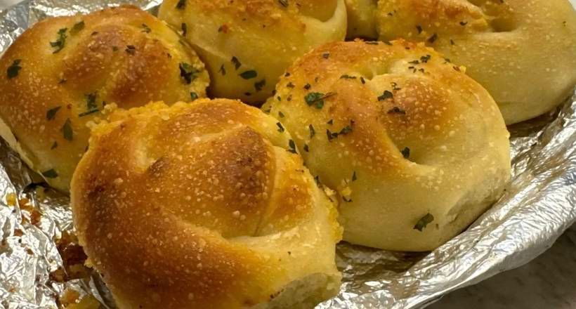 Garlic Knots