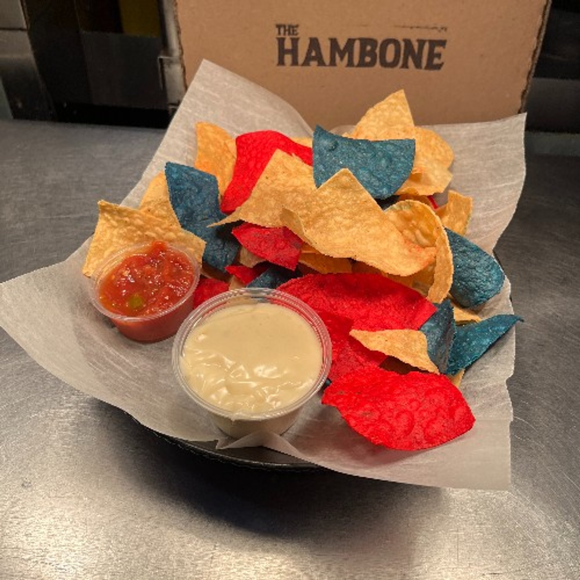 Chips, Queso & Salsa