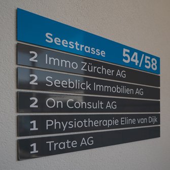 Beschilderungen