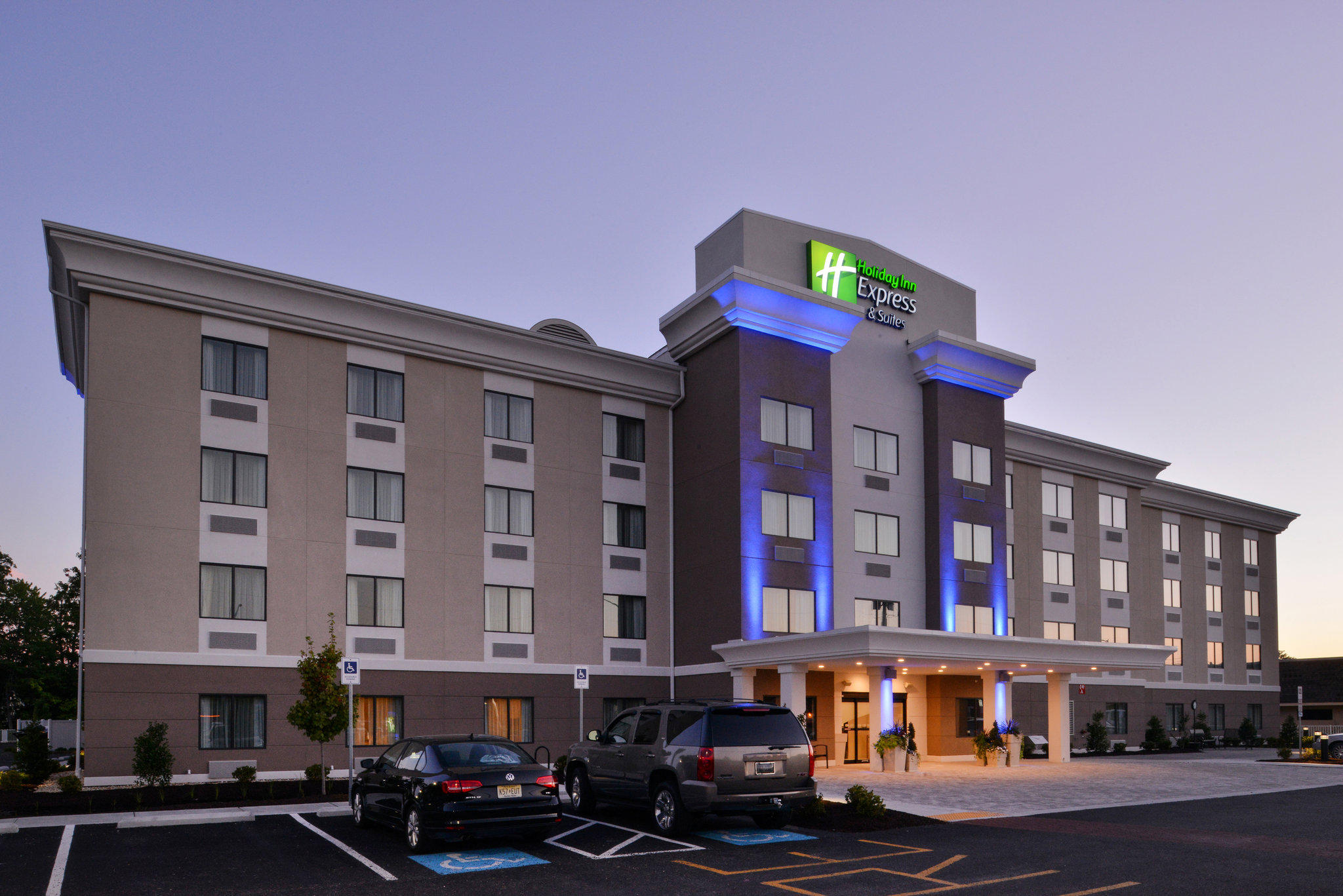 Holiday Inn Express & Suites West Ocean City Photo