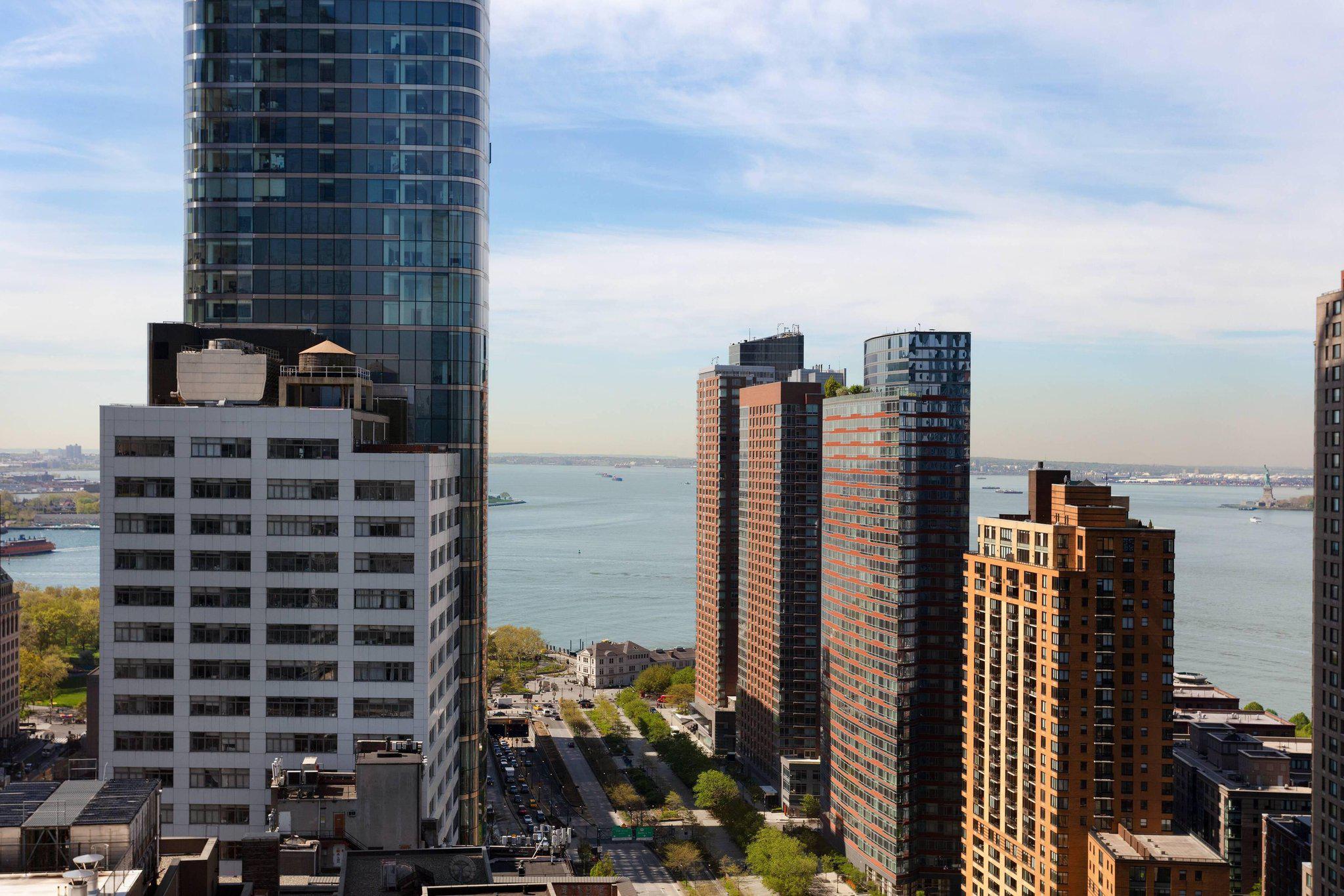 New York Marriott Downtown Photo