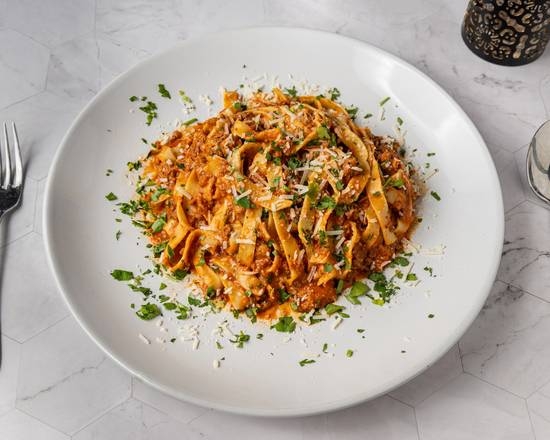 TAGLIATELLE RAGU