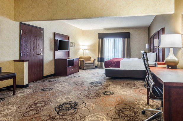 Images Comfort Suites