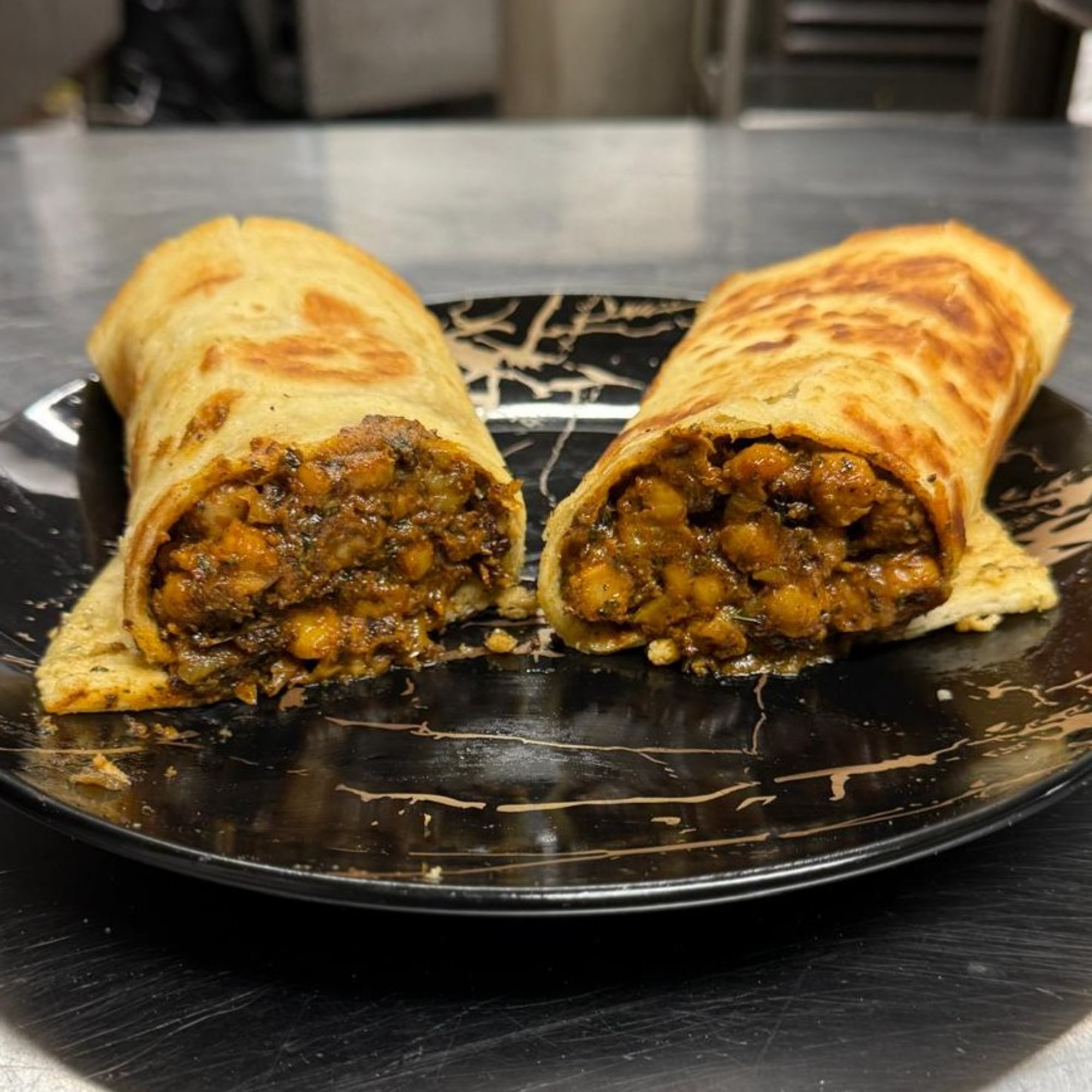VeerGi Aloo Tikki Crunch — Crispy Potato Naan Pocket