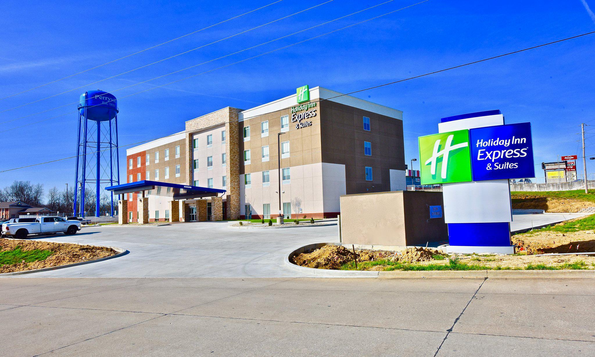 Holiday Inn Express & Suites Perryville I-55 Photo