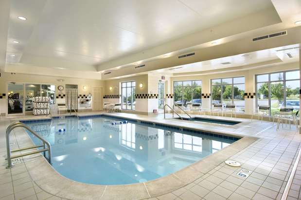 Images Hilton Garden Inn Overland Park