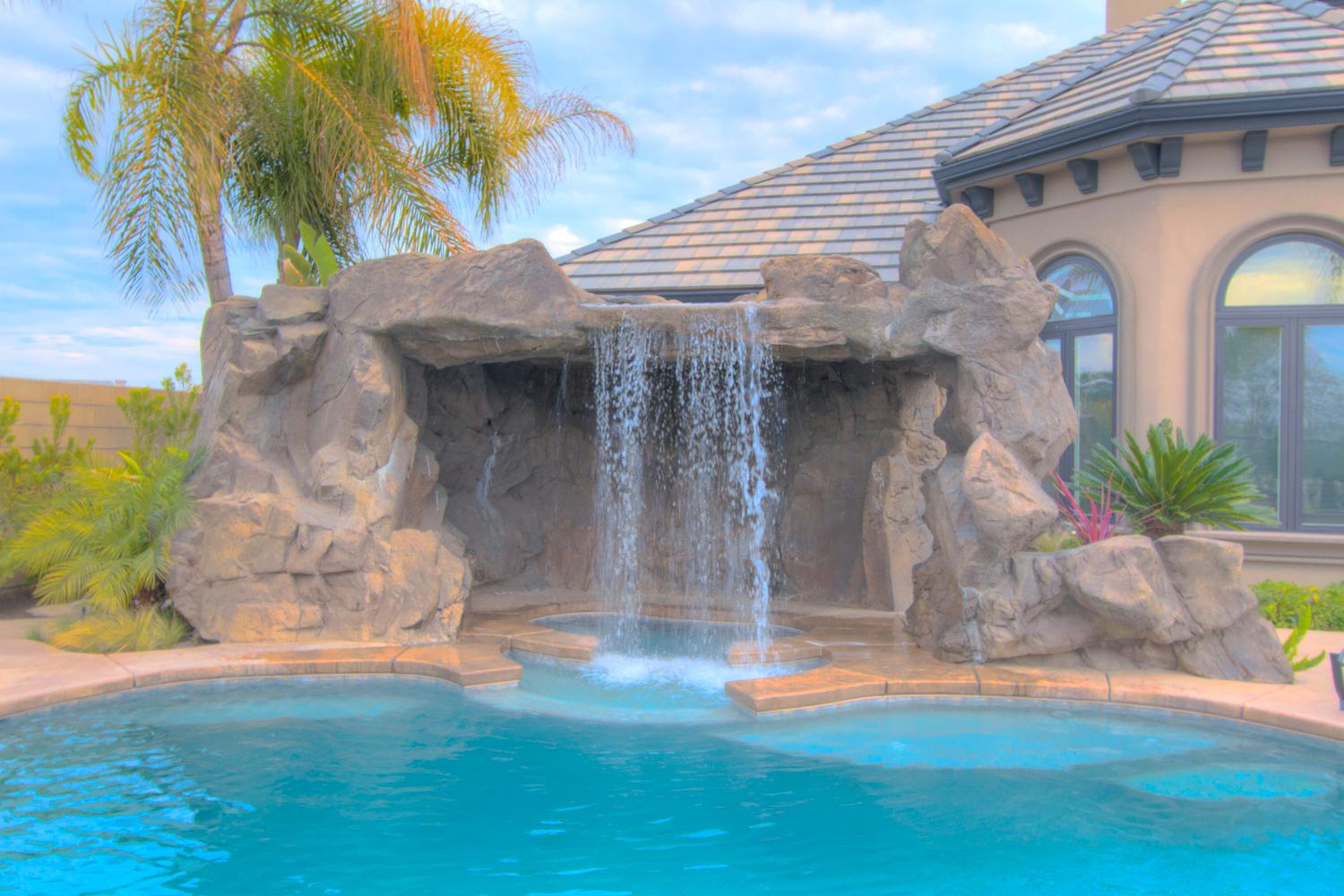 Peak Performance Realty Image