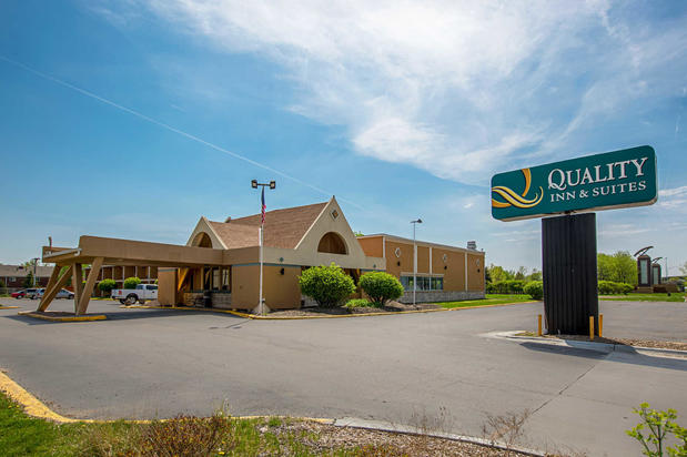 Images Quality Inn & Suites
