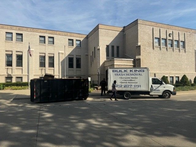 Bulk King Junk Removal Image