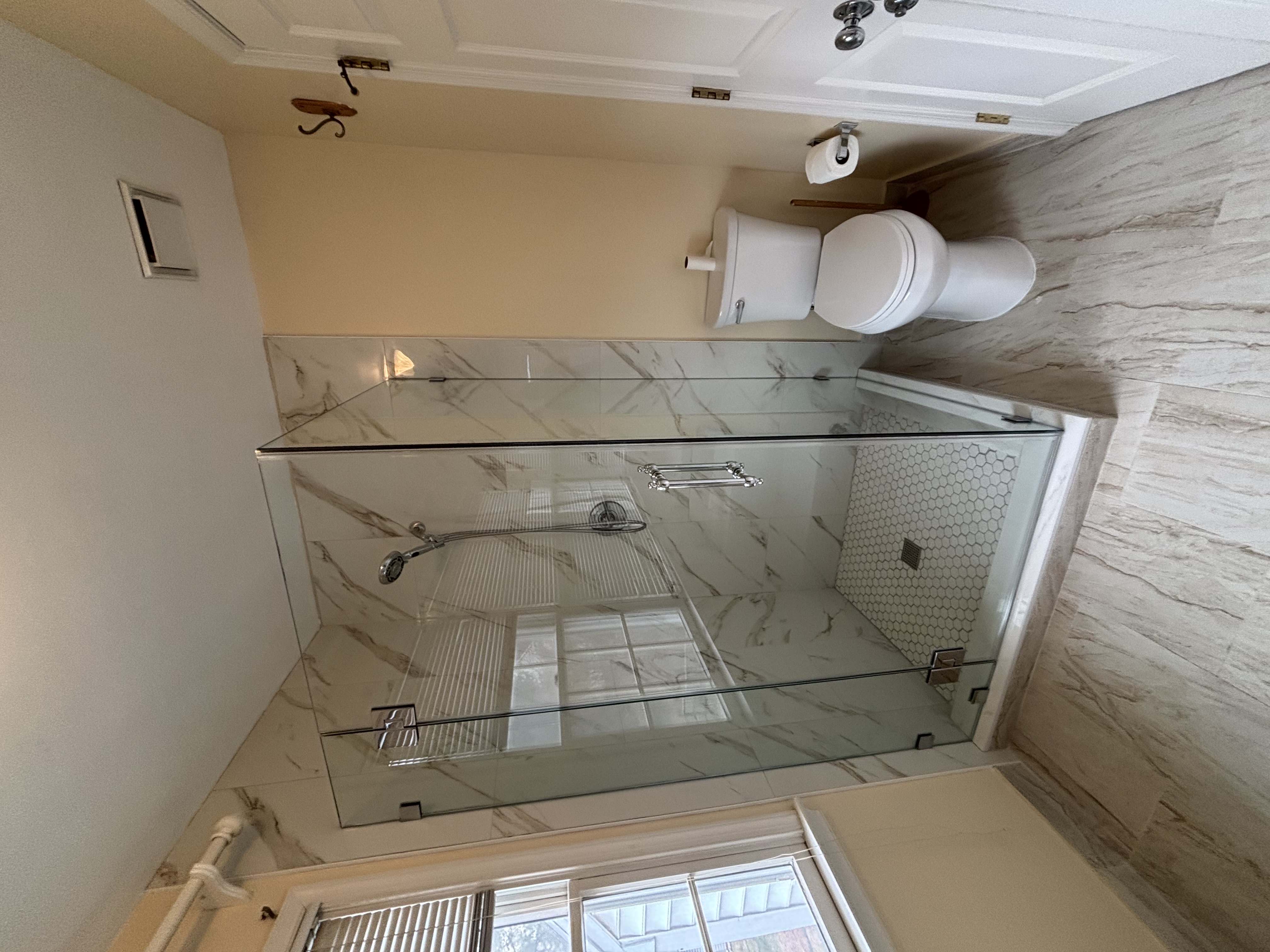 Vasquez glass services LLC Image