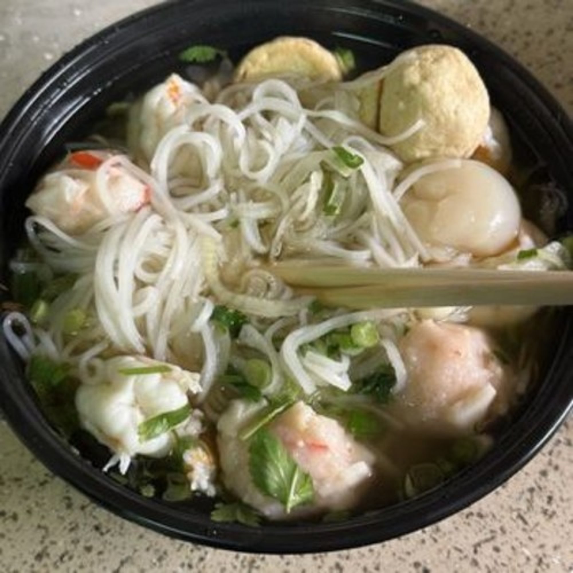 S2B. Hù Tiểu (Seafood) soup