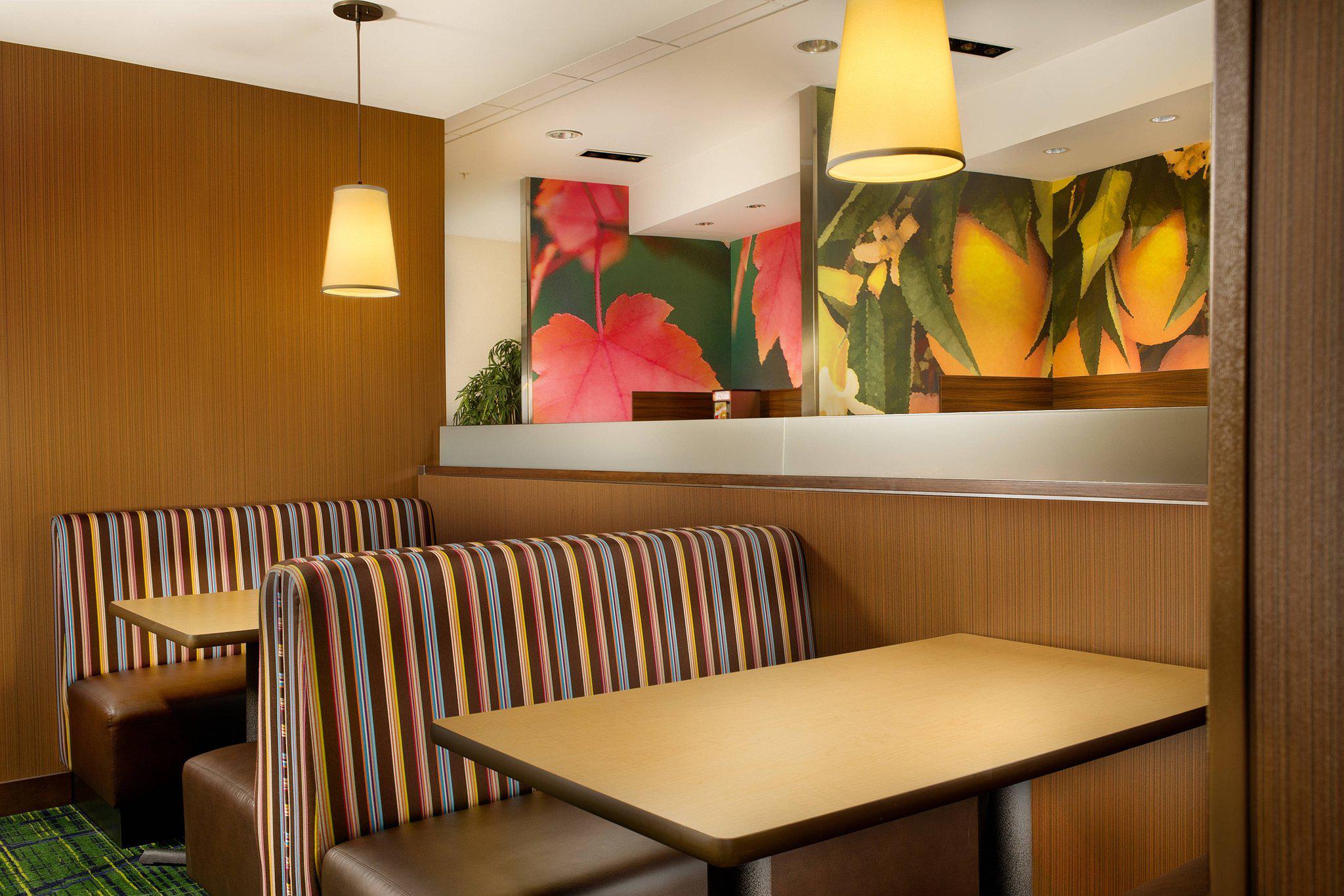 Fairfield Inn & Suites by Marriott Baltimore BWI Airport Photo