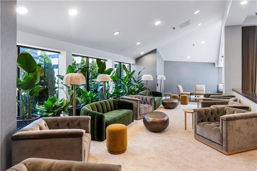 DoubleTree by Hilton Fairfield Hotel & Suites Image