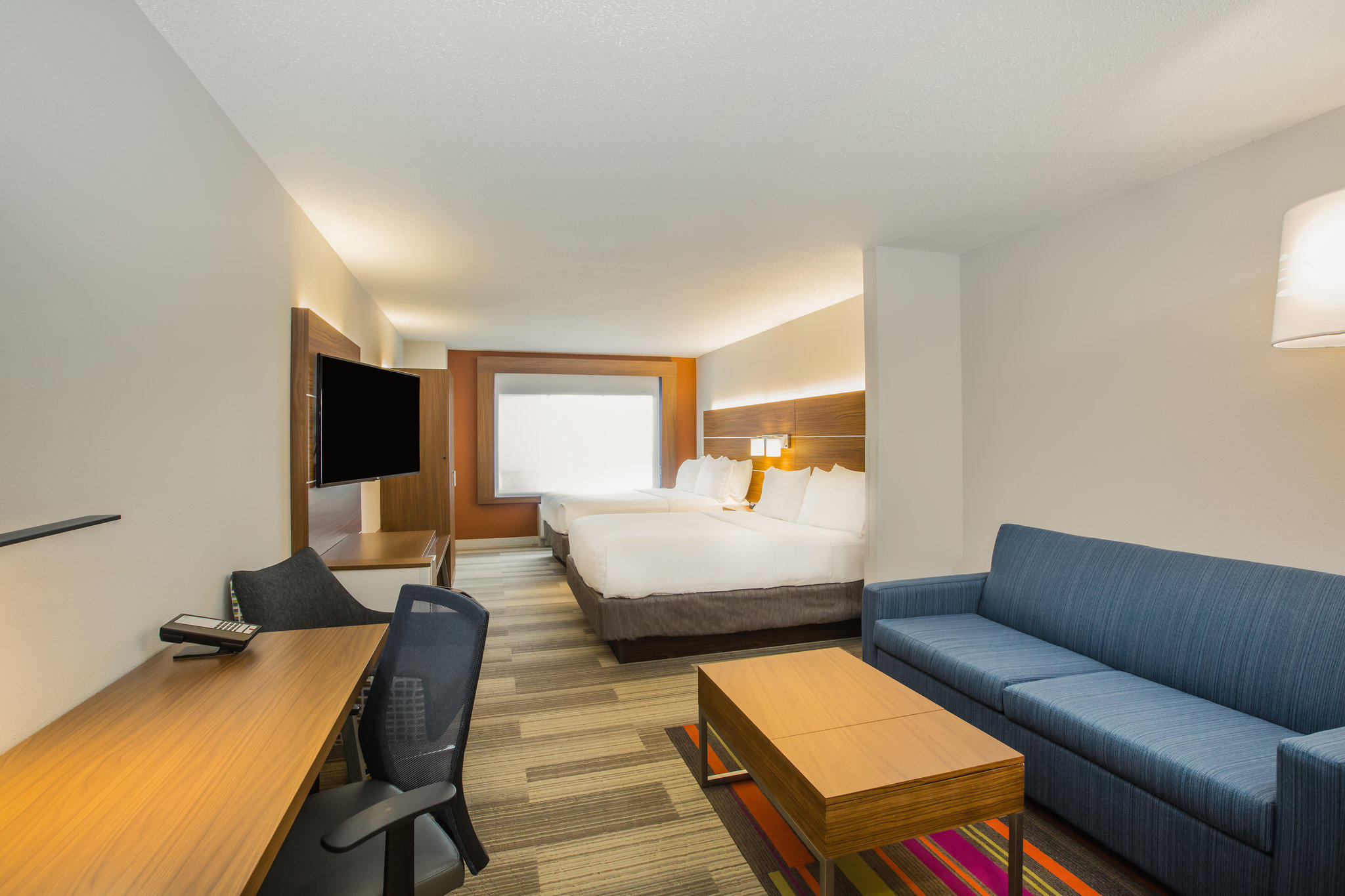 Holiday Inn Express & Suites Bellevue (Omaha Area) Photo