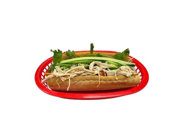 BM3. Chicken Bánh Mì - Bánh Mì Gà Xé