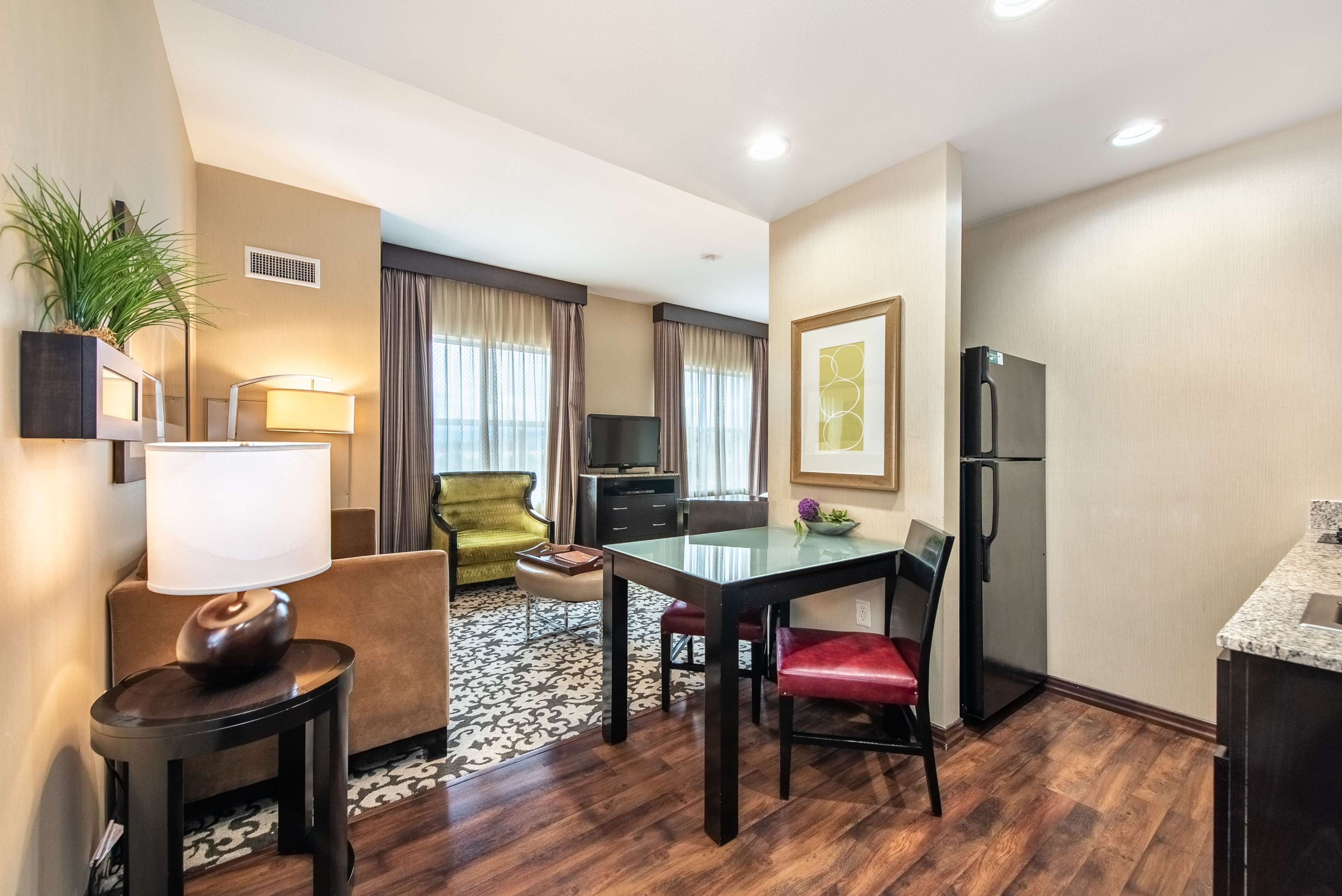 Guest room