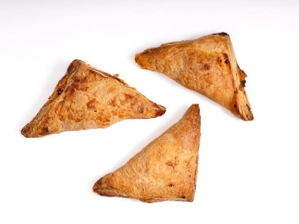 Chicken Kheema Puff