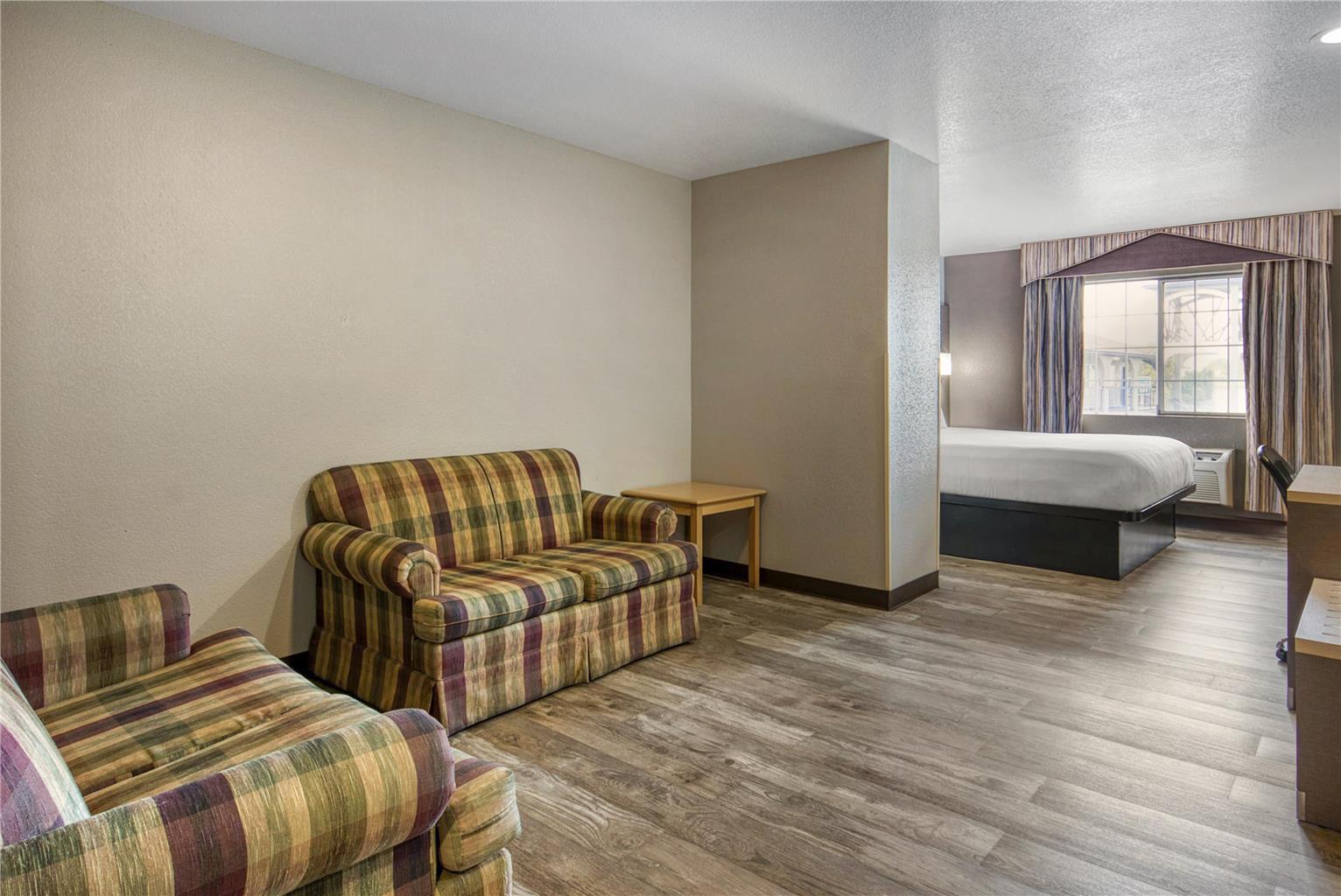 SureStay by Best Western Ukiah Image
