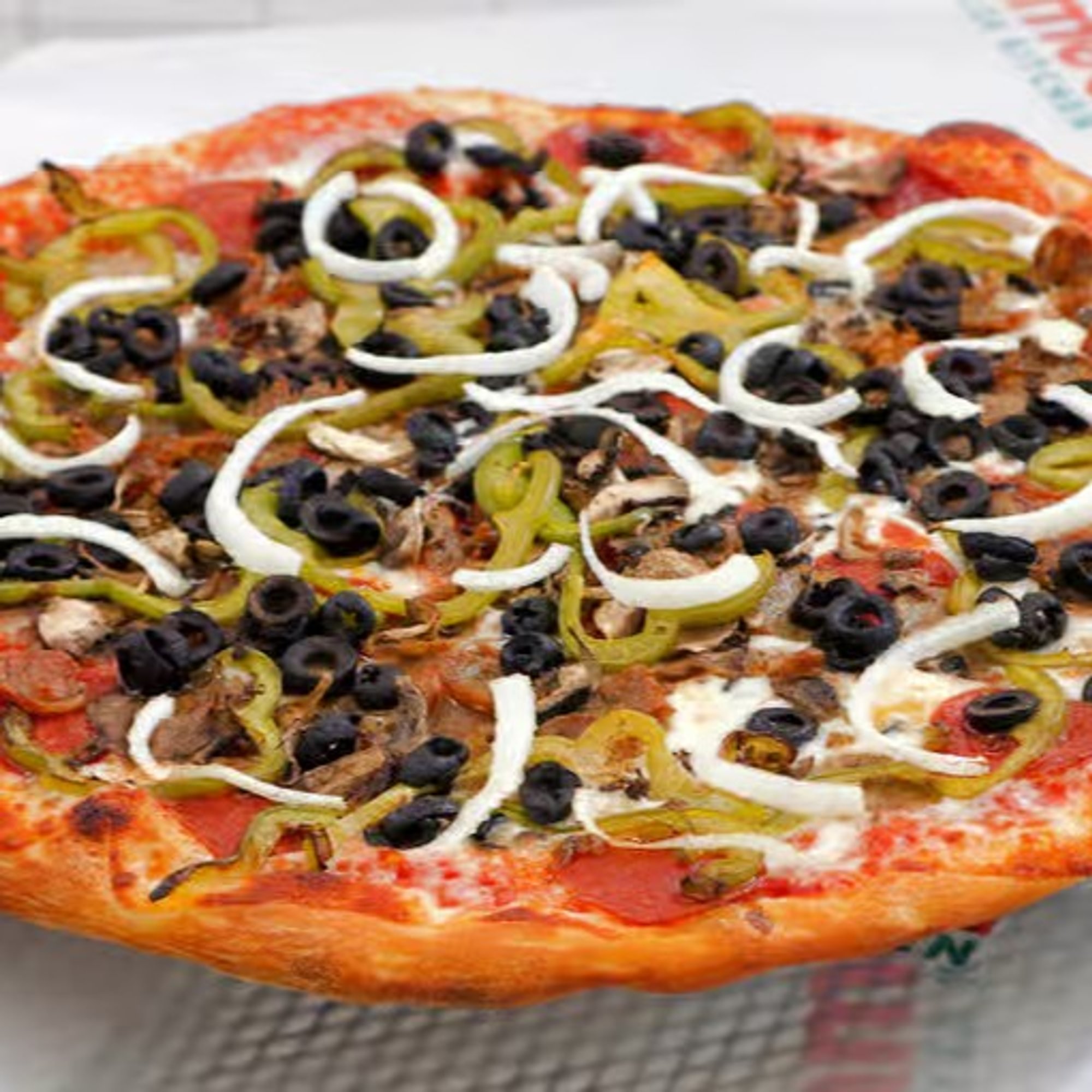 Deluxe Combo Pizza