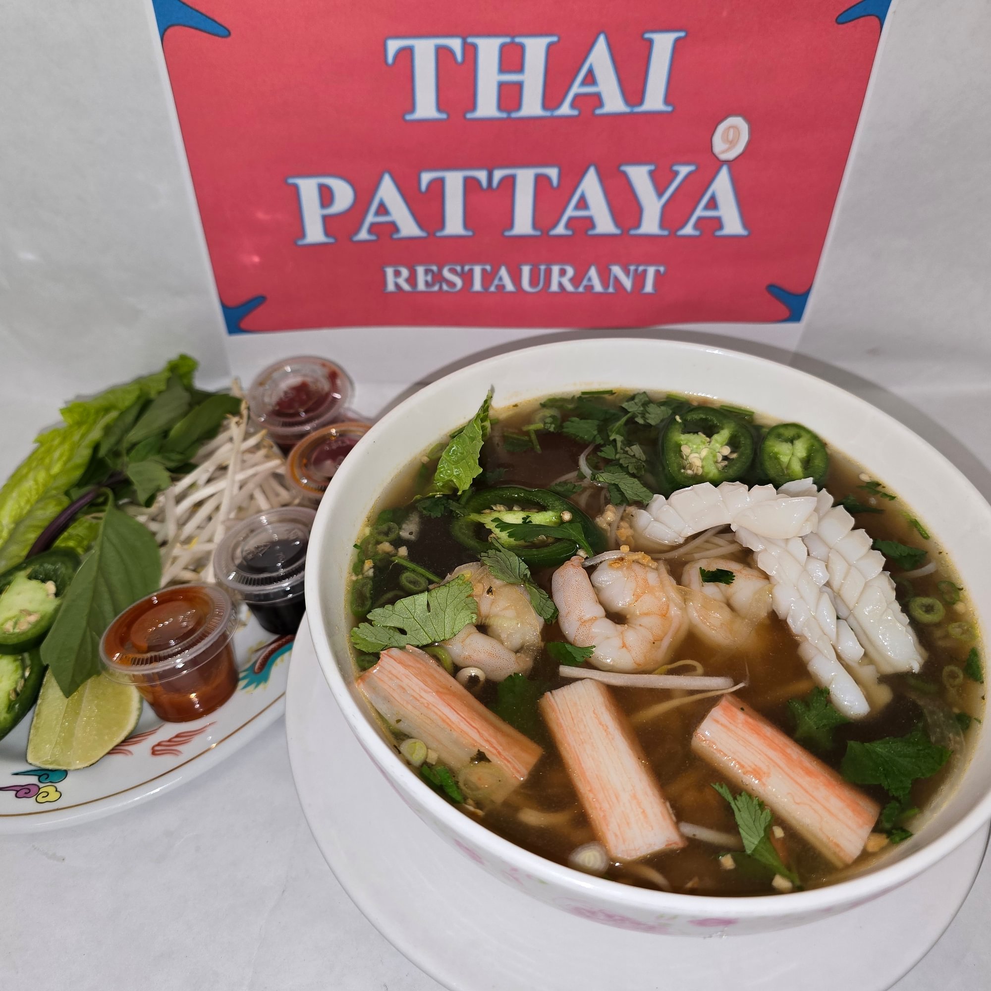 Pho Large Seafood (M)