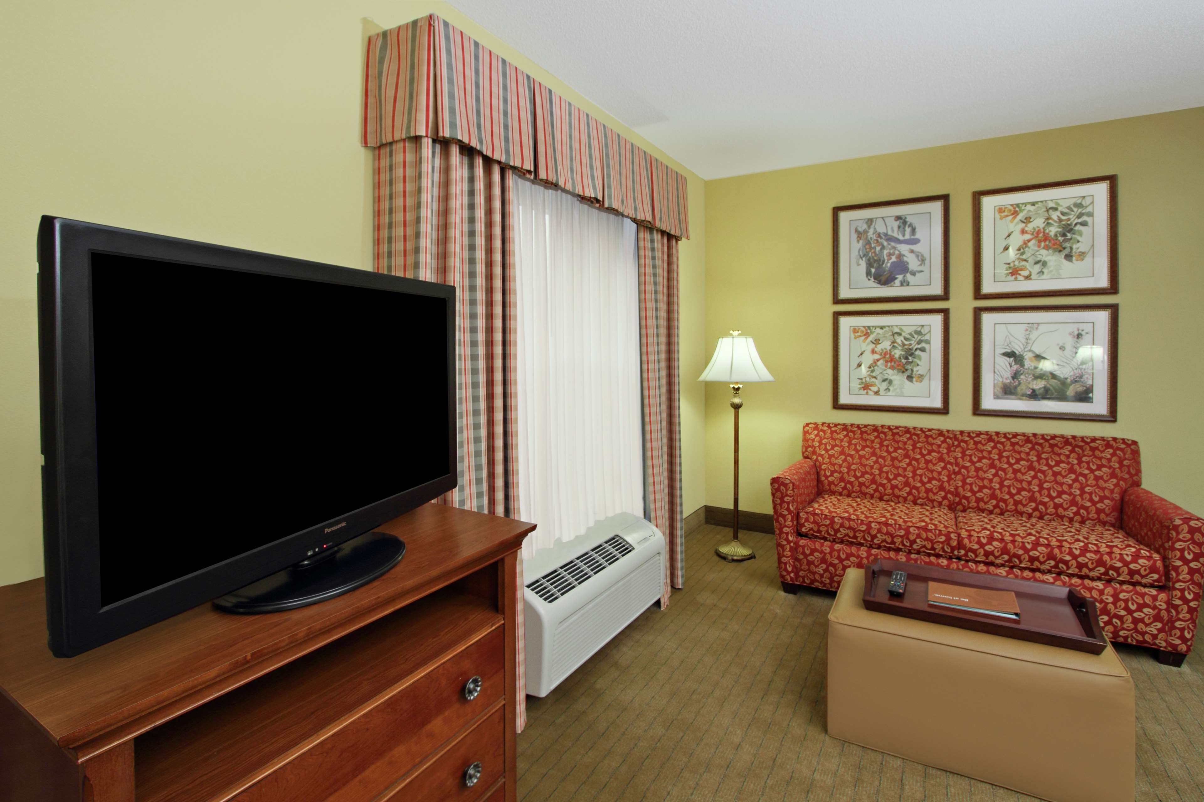 Homewood Suites by Hilton Chesapeake-Greenbrier Photo