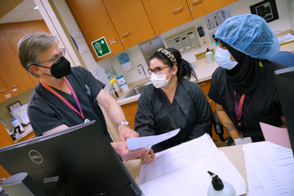 An expert staff member at Azura Vascular Care Northeast Philadelphia