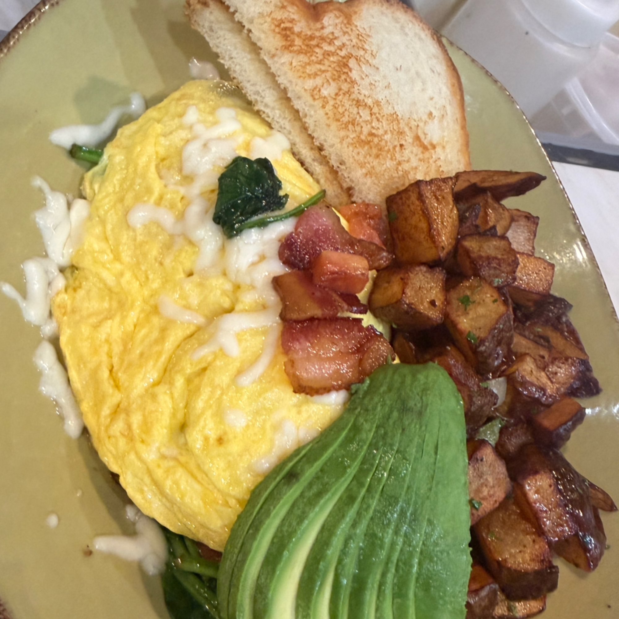 California BLT Omelette