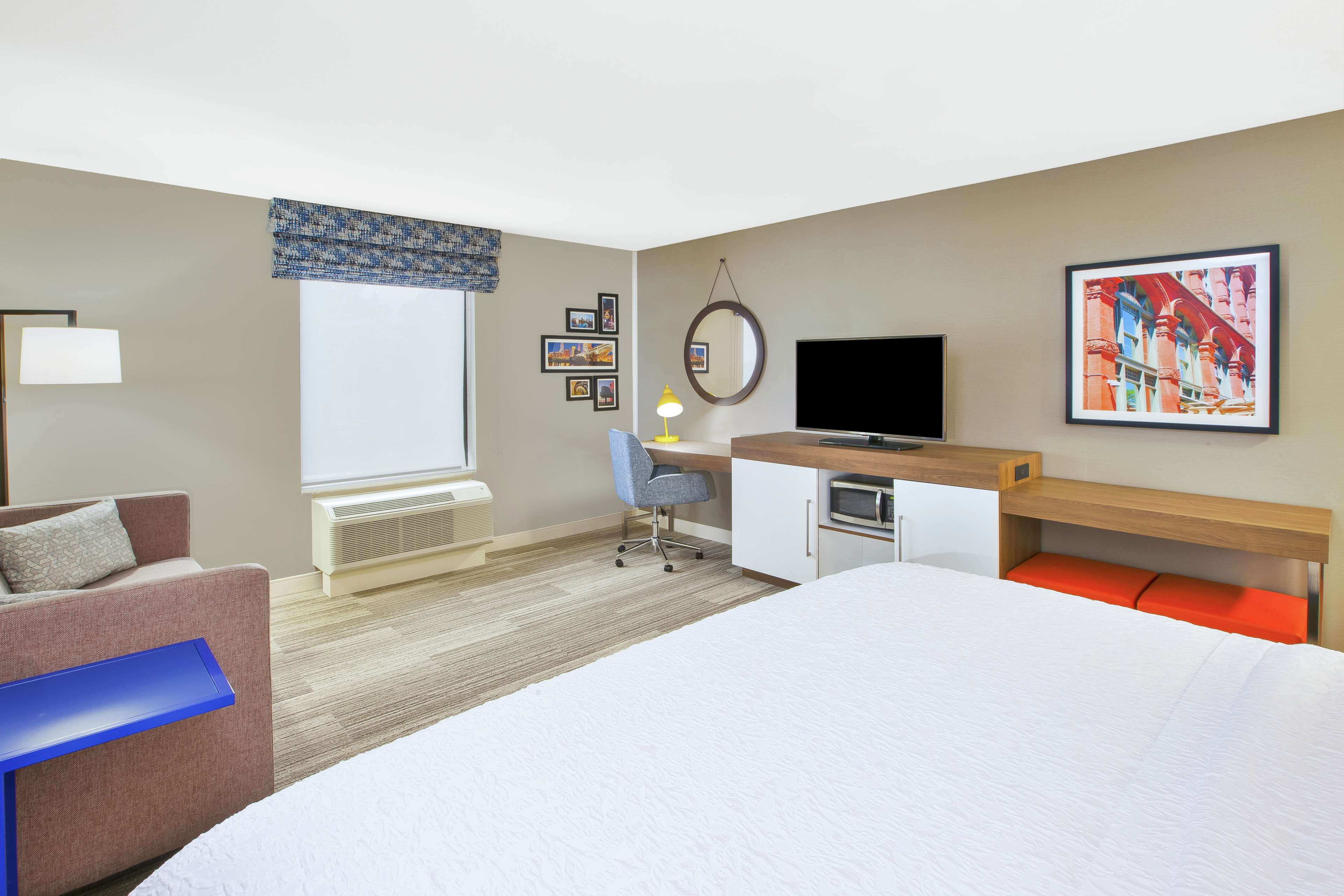 Hampton Inn & Suites Oakwood Village-Cleveland Photo