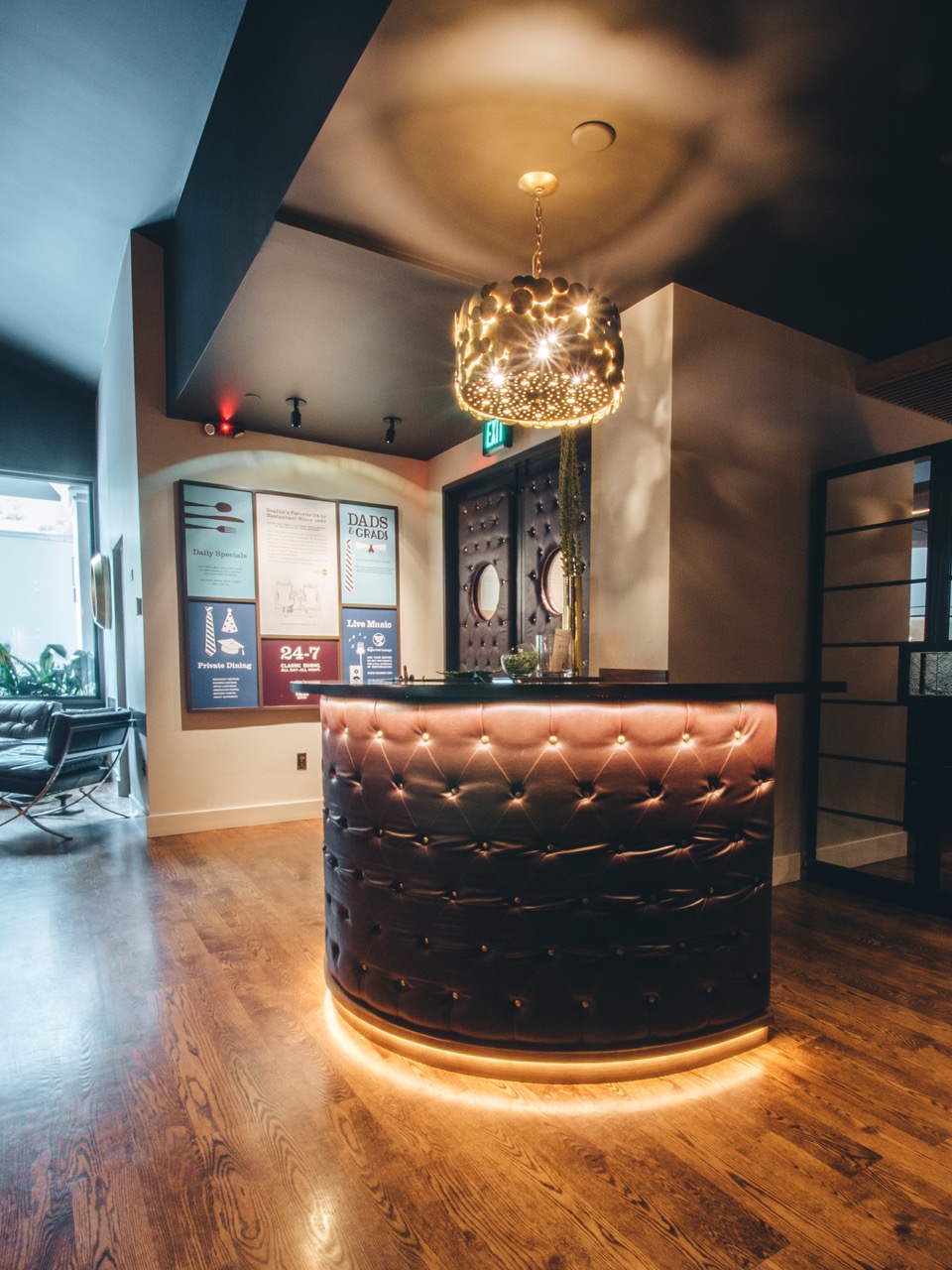 13 Coins Bellevue Image