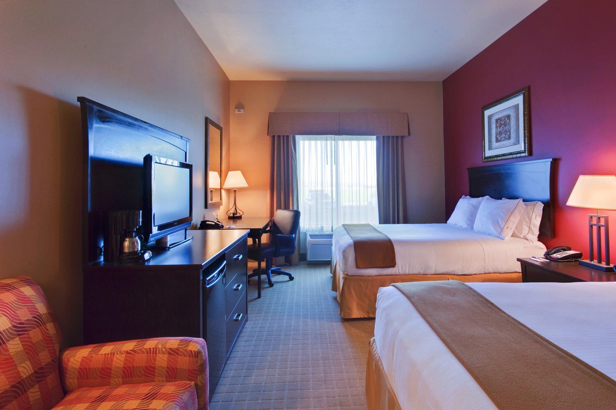 Holiday Inn Express & Suites Yuma Photo