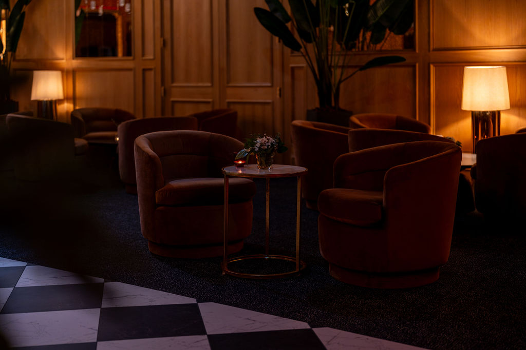 Collins Lobby Bar Image