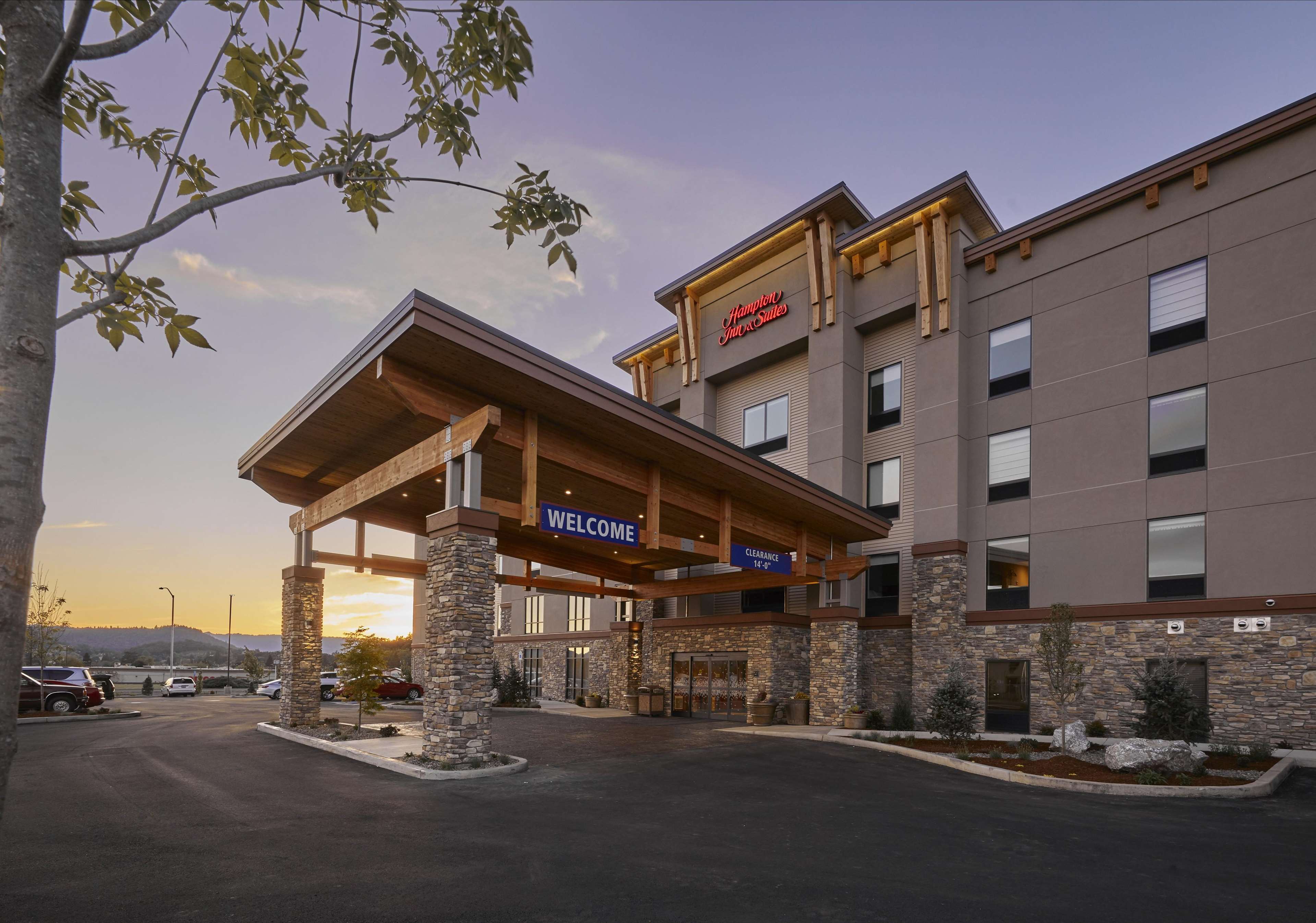 Hampton Inn & Suites Roseburg Photo