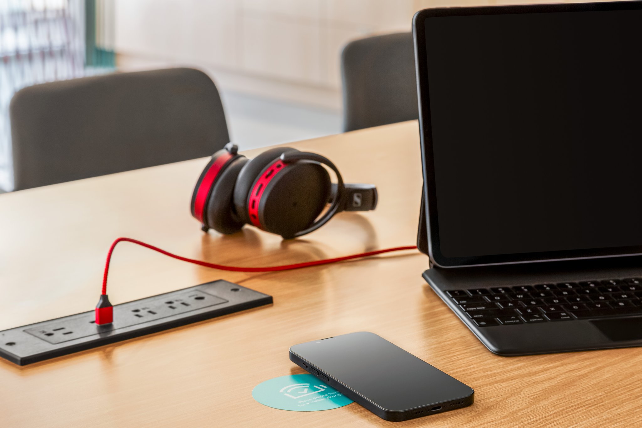 avid hotel California - Lexington Park by IHG Image