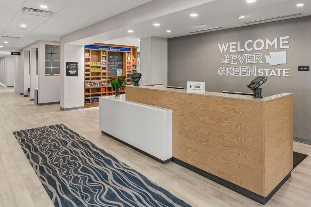 Hampton Inn Bellingham Airport Image