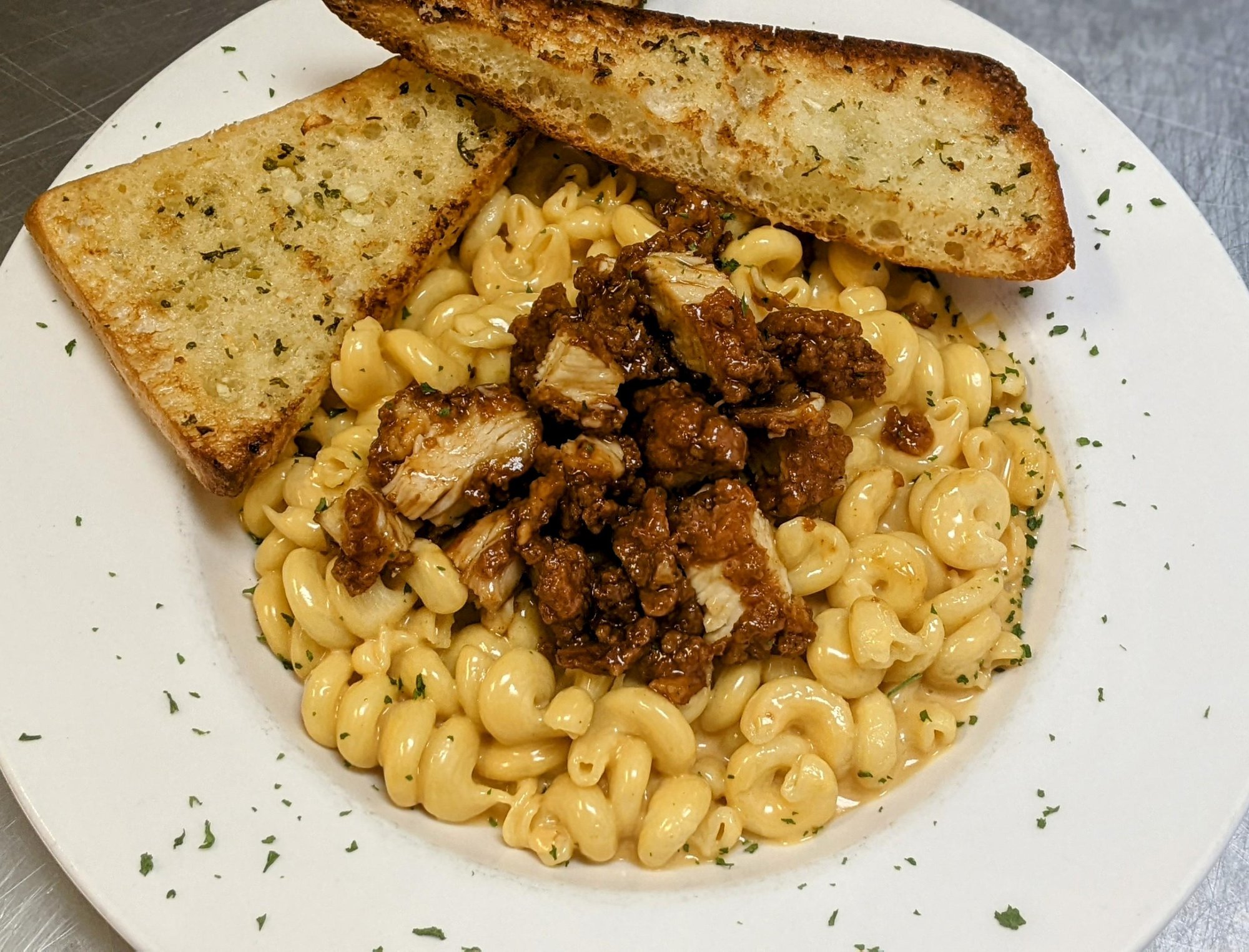 Kickin' Honey Chicken Mac