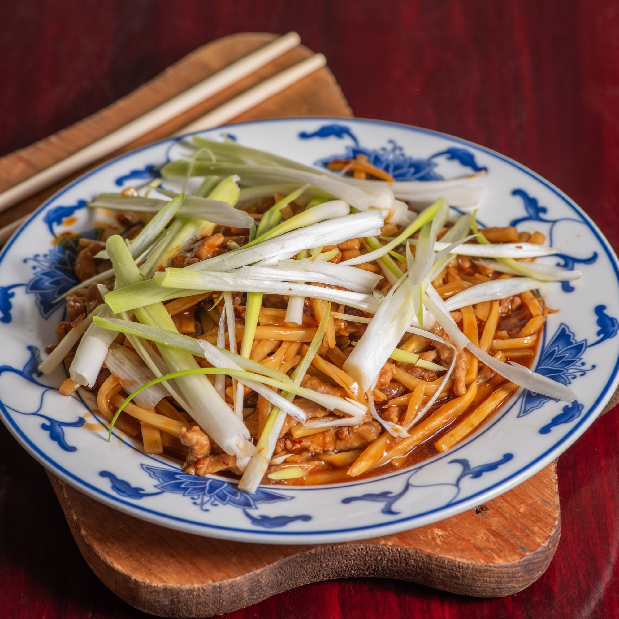 48. Shredded pork with peking sauce