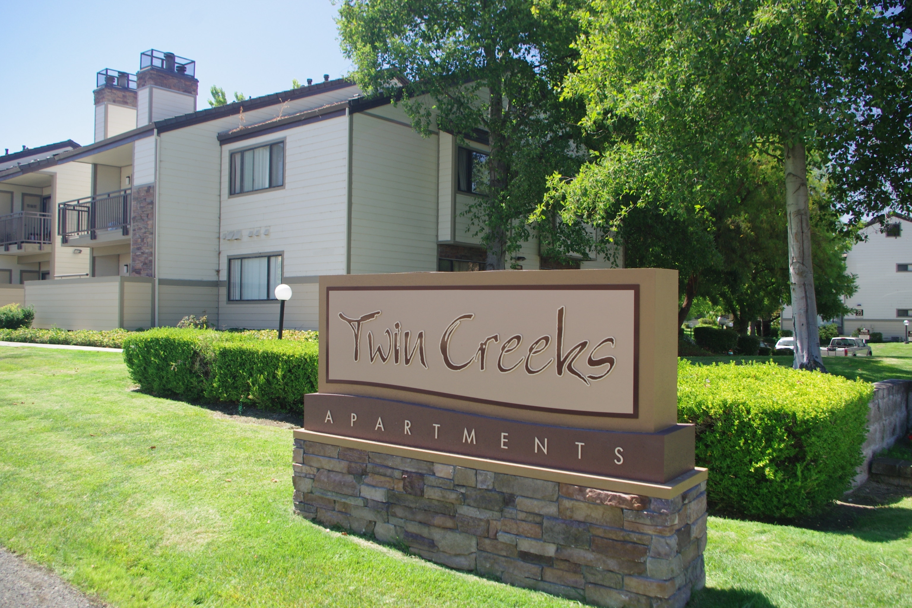 Twin Creeks