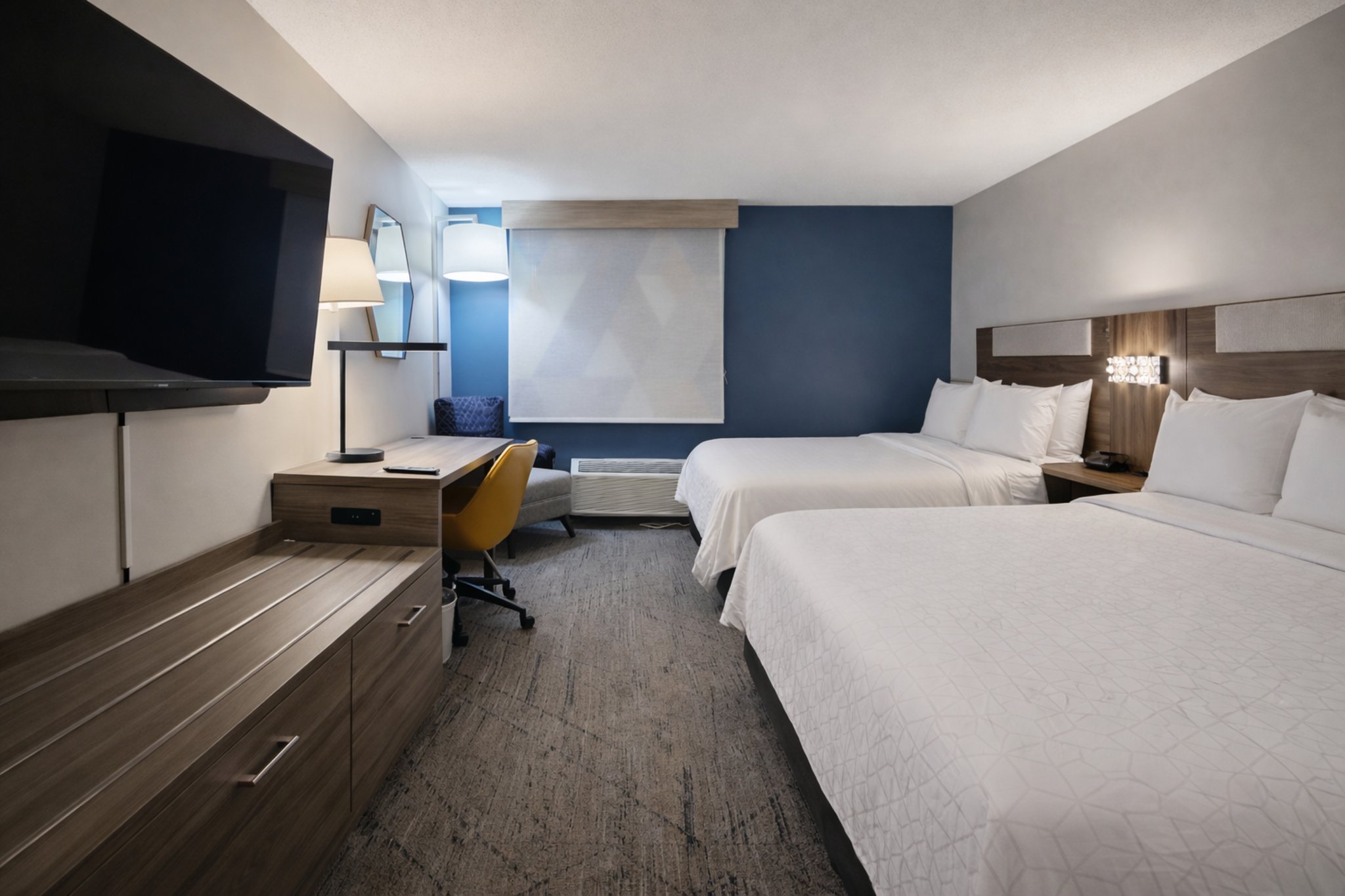 Holiday Inn Express & Suites St. Paul - Woodbury by IHG Image